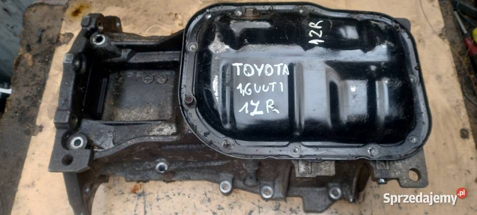 TOYOTA AURIS corolla 16 vvti 1ZR miska olejowa