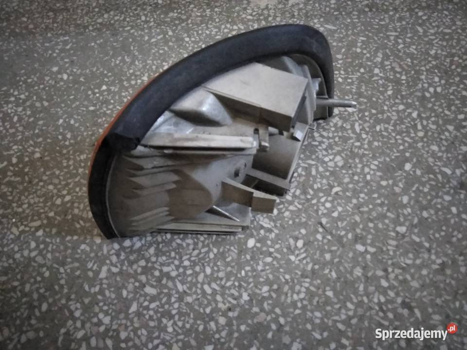 BMW E 36 Kierunkowskaz migacz prawy przód Motoryzacja pomorskie Gdańsk