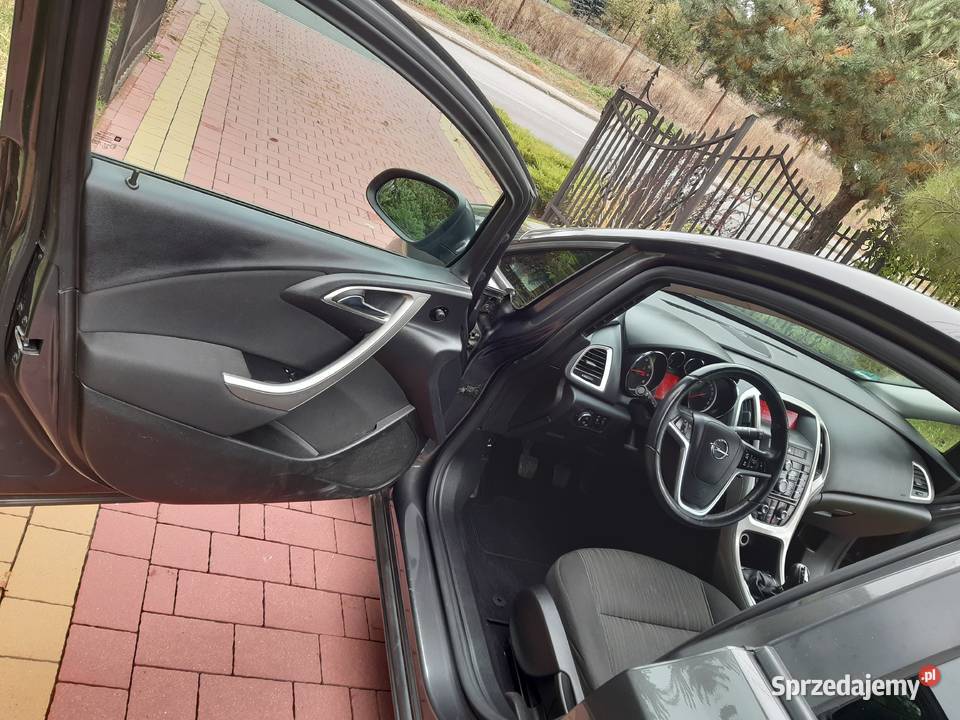 Opel Astra J 14 ecoflex 99282 Bogate Wyposażenie świętokrzyskie Ożarów sprzedam