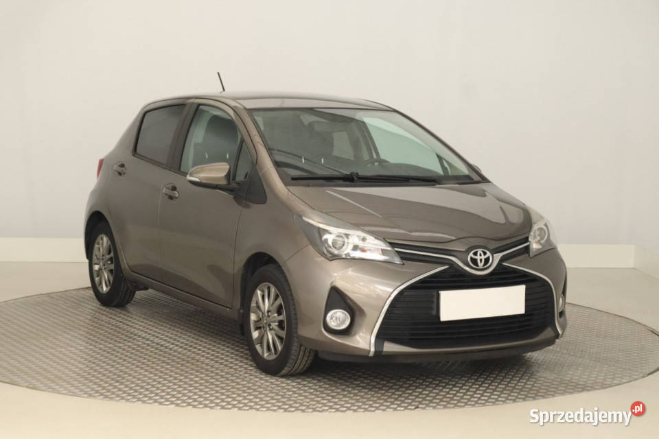 Toyota Yaris 133 Dual VVTi gniazdo USB Zabrze