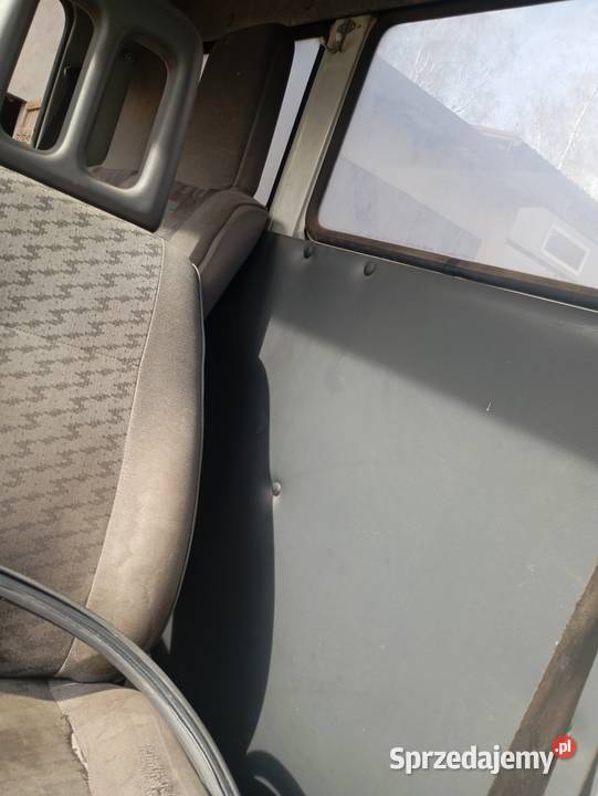 Ściana grodziowa Lublin 3 z szybami i Głuchów