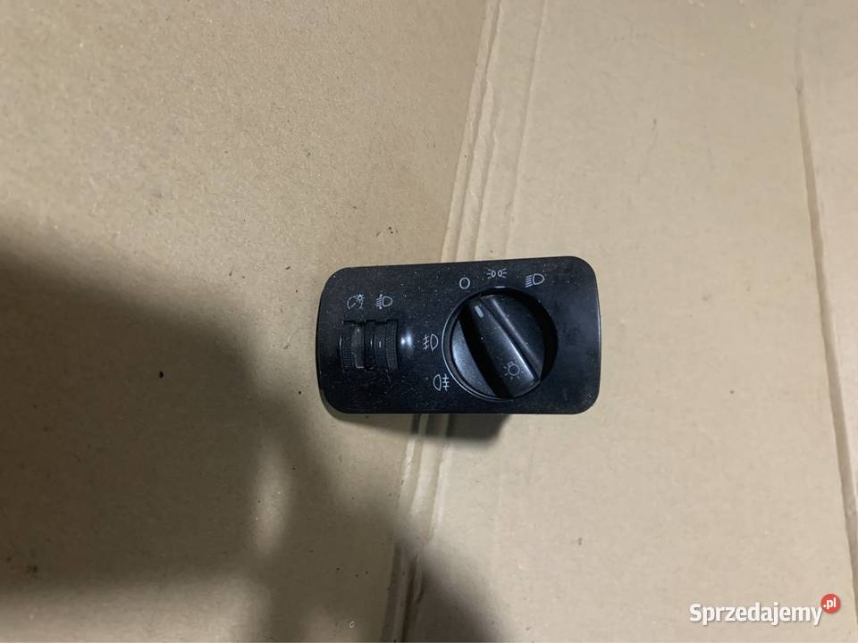 8L0941531 włącznik świateł audi a3 8L Szczecin