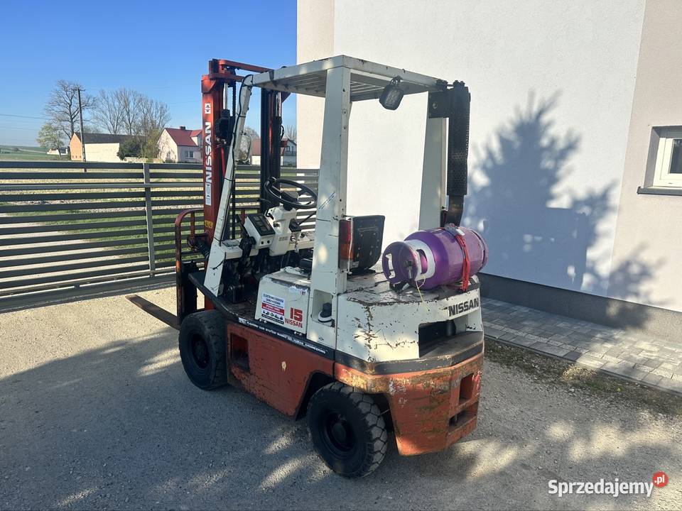 Wozek widlowy Nissan 15t 33m lpg automat łódzkie Rząśnia
