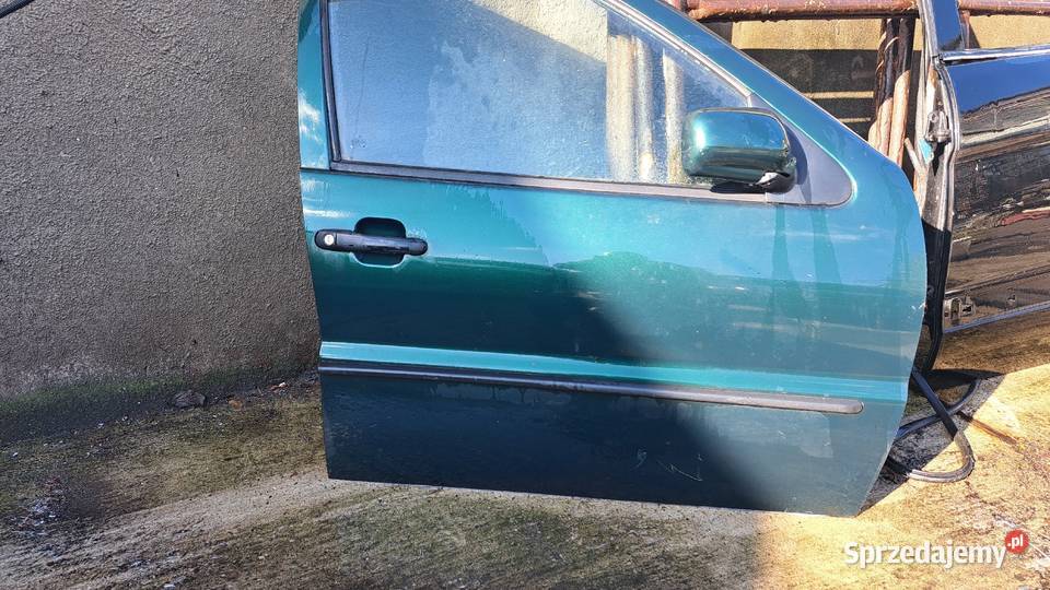 Polo VW 6N drzwi prawy przód