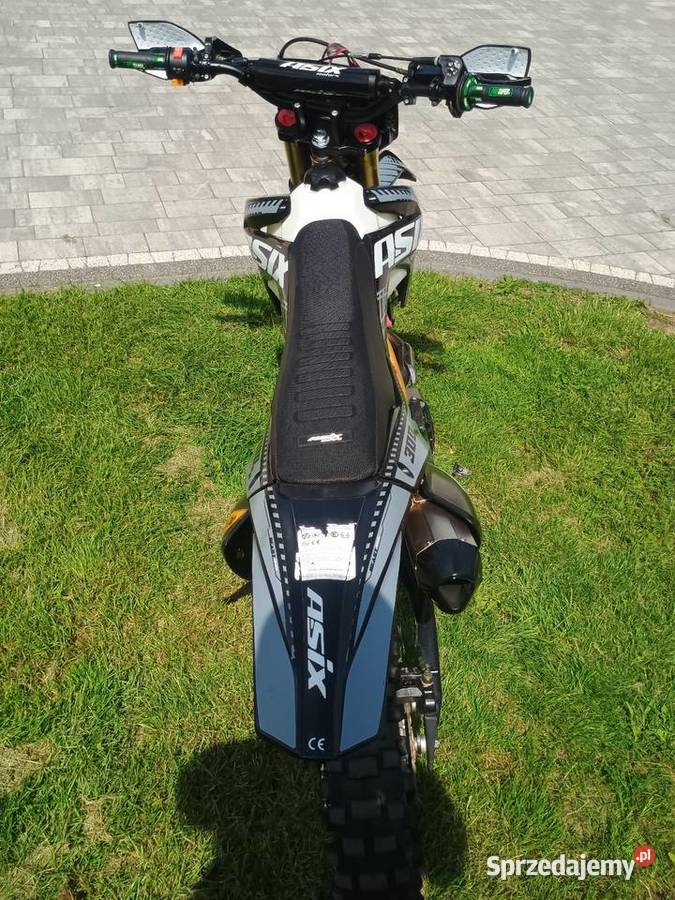 Asix xb88 300 garażowany Rybno