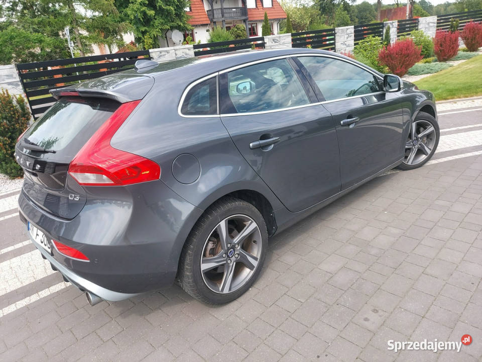 Volvo V40 20D3 RDESIGN navi full automat chromy Drelów sprzedam