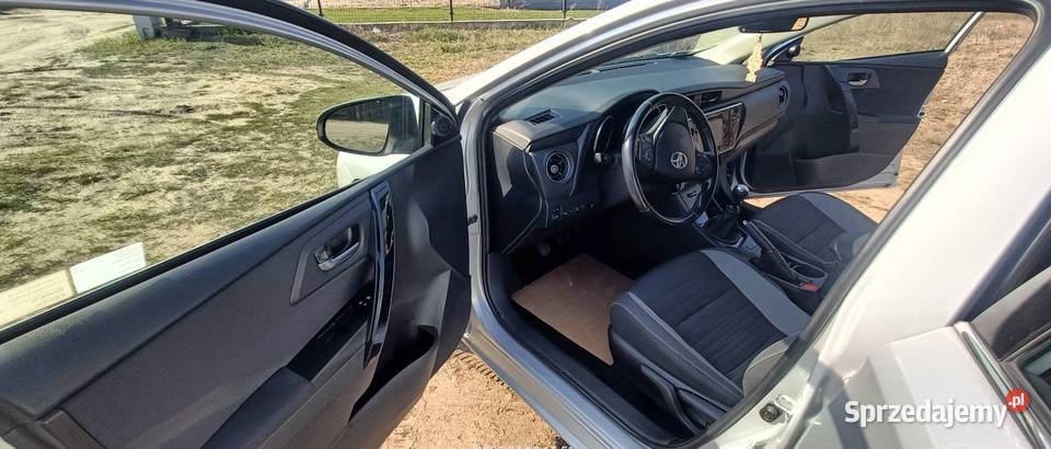 toyota auris kombi 16 benzyna elektryczne szyby mazowieckie Ostrołęka sprzedam