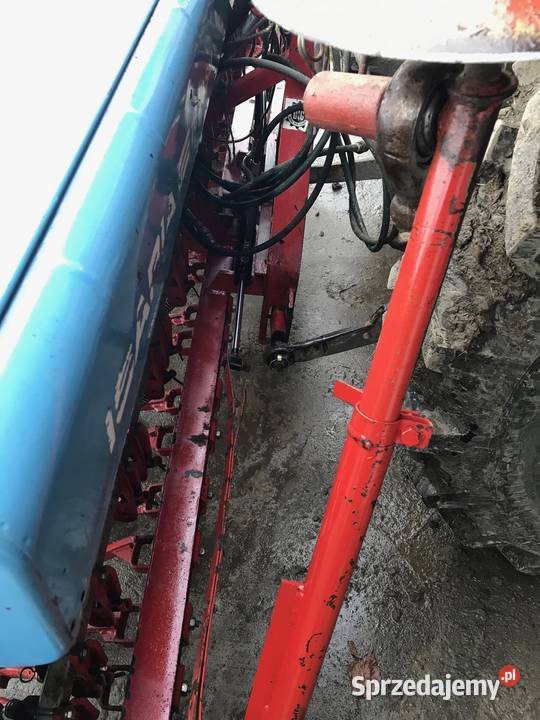 Siewnik zbożowy Isaria 700SM Strojców