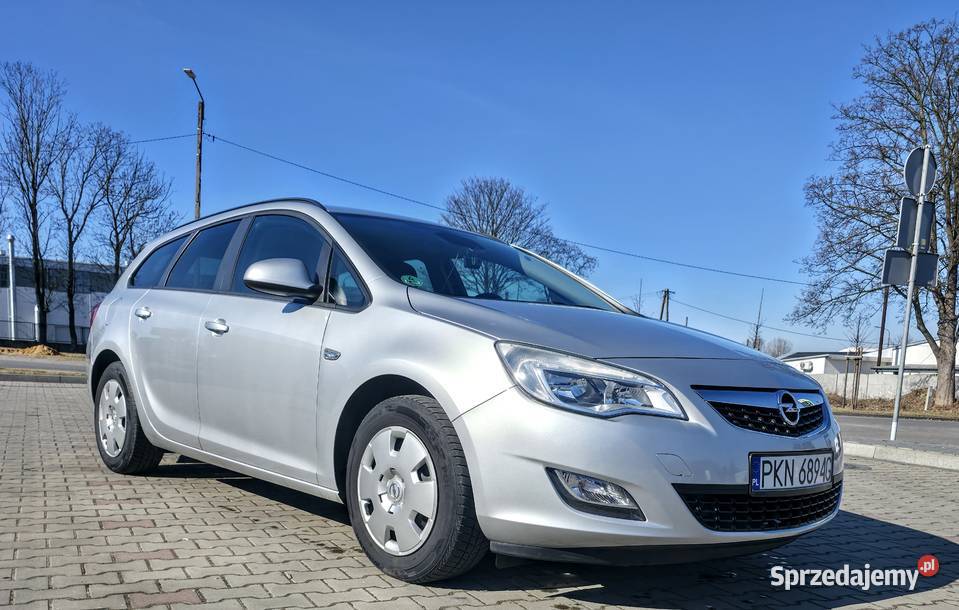 Sprzedam opla astre sports tourer 16 benzyna czujnik parkowania Astra wielkopolskie Wilczyn