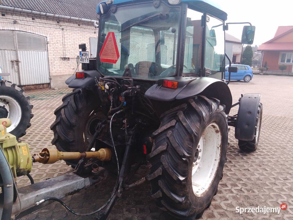 Holland TN 75 rolnika New Holland Czyżew