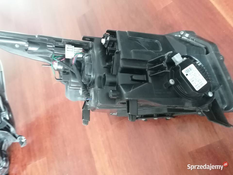 Lampy reflektory przód Infiniti QX70 Lampy przednie Radom