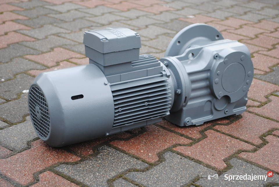 Motoreduktor kątowy 22kw 62obr z hamulcem firmy Kargowa