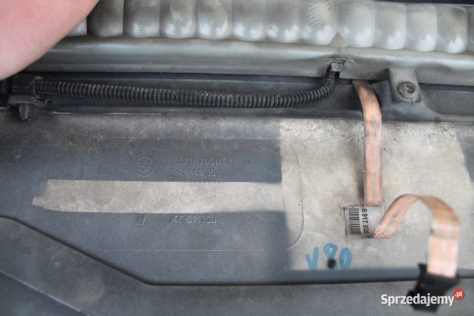LOTKA SPOILER KLAPY TYŁ STOP TITANSILBER BMW E61