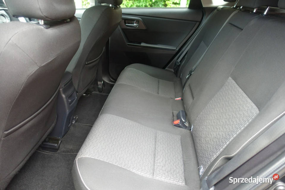 Toyota Auris Prywatna Automat 18 HYBRYDA 99 II Auris Warszawa