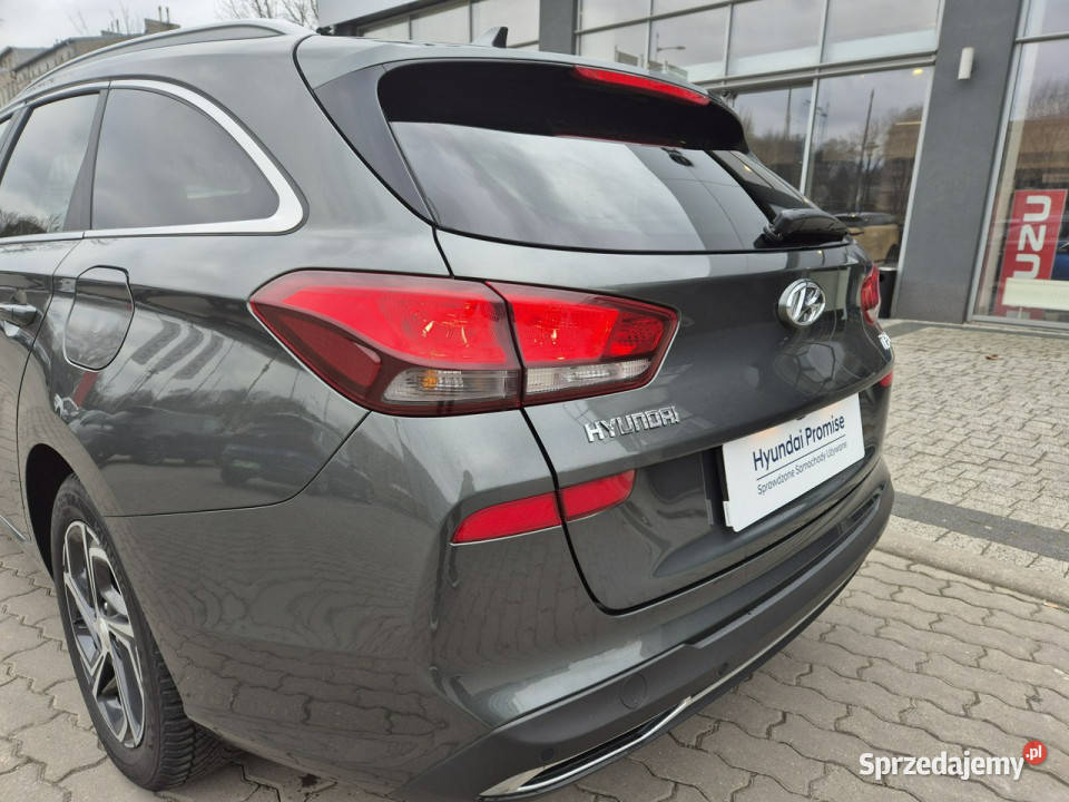 Hyundai i30 10 TGDI 6MT 120 WersjaSmart Pakiet Łódź sprzedam
