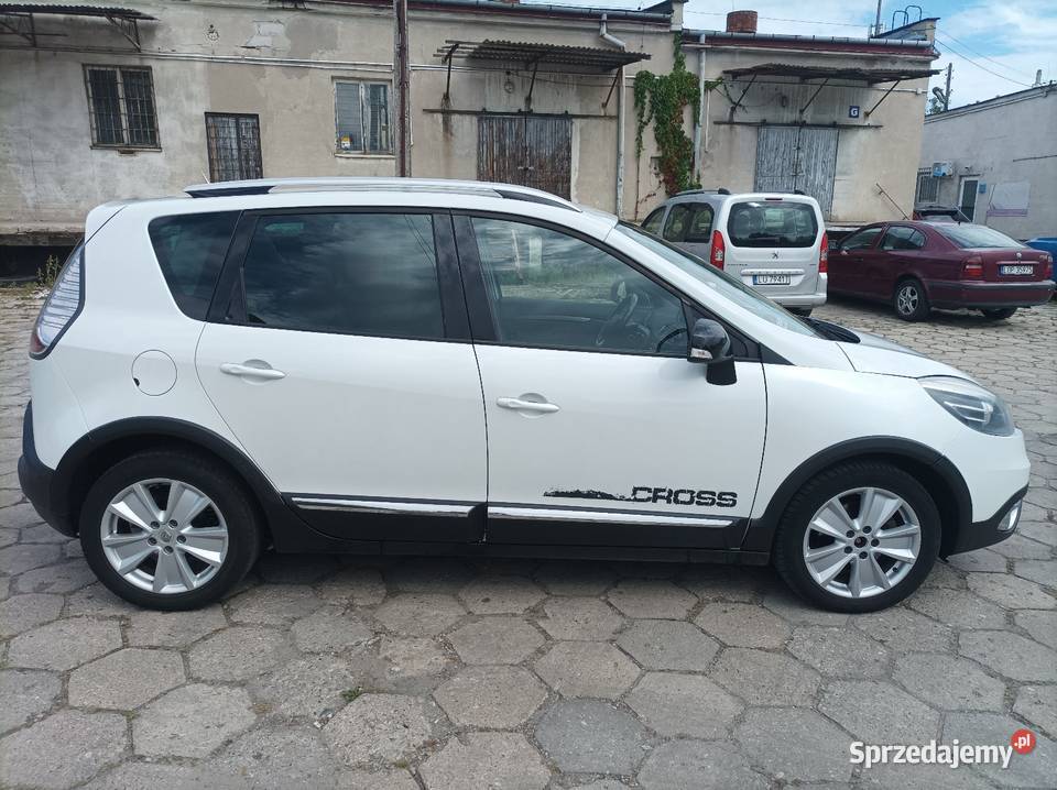 RENAULT SCENIC XMOD CROSS 15 DCI światła przeciwmgielne
