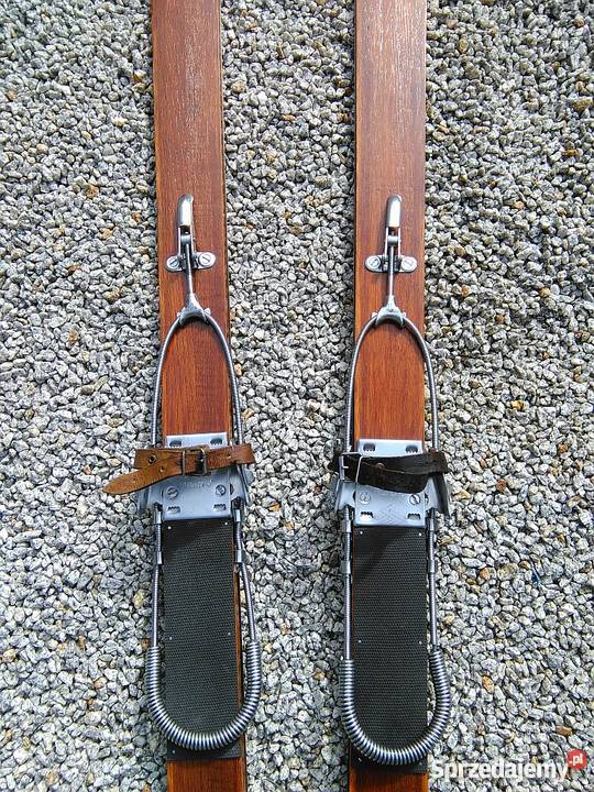 Stare drewniane narty Mesta PionierS