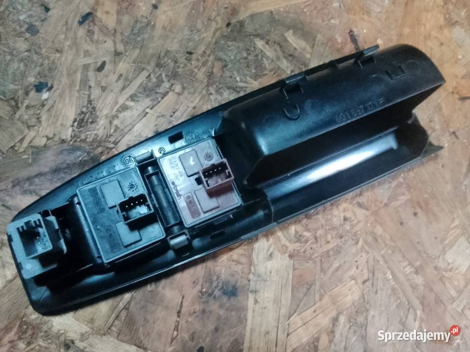 Rączka panel sterowania szyb 5D VW Polo FL 9N3 pomorskie