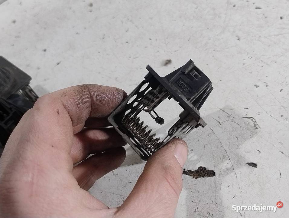 REZYSTOR OPORNICA 6 PIN PEUGEOT 206 osobowe