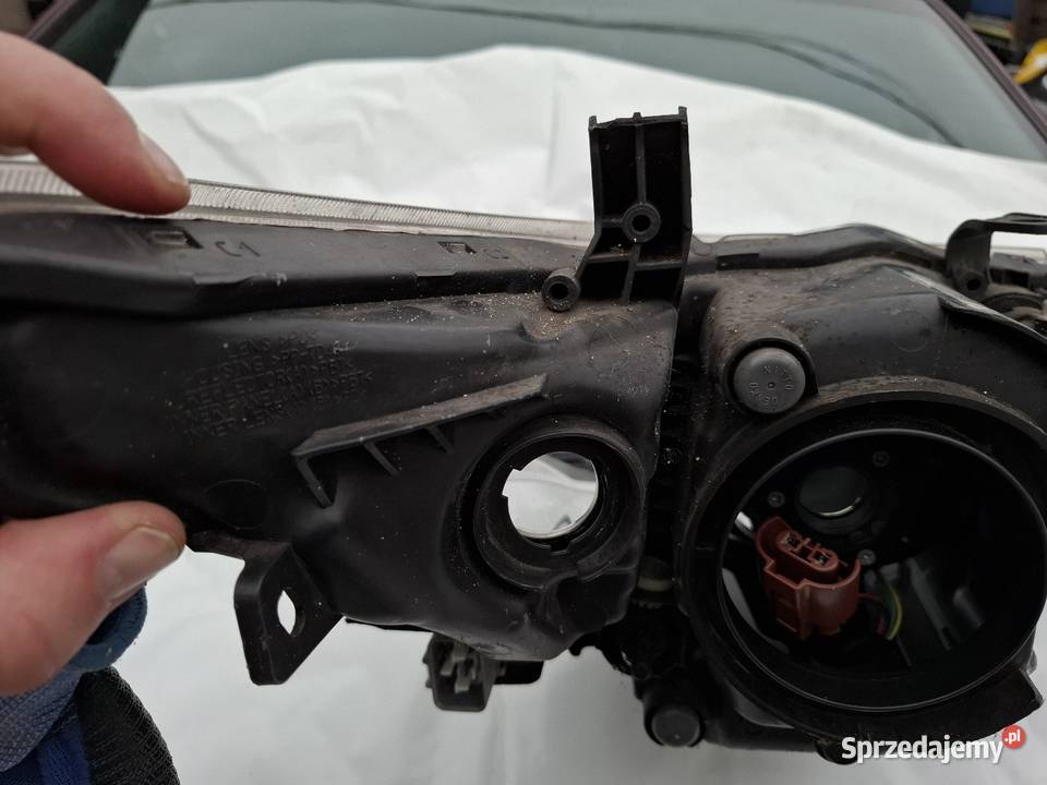 Lampa Przednia Lewa Toyota Auris 2 E18 20122015 Skawina sprzedam