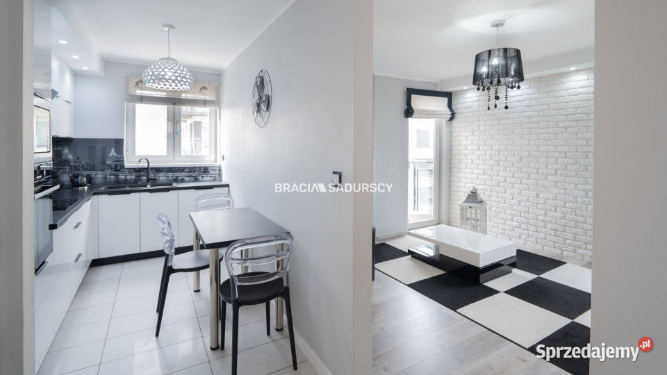 Mieszkanie 428m 2 pokoje Kraków Macieja 15981zł/m2 Sprzedaż