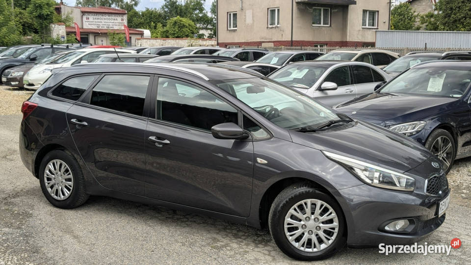 Kia Ceed 14i100OPŁACONYBezwypadkowy 100KM Częstochowa