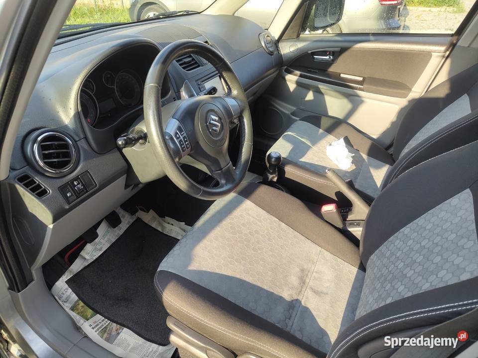 Suzuki sx4 benzyna sprzedam