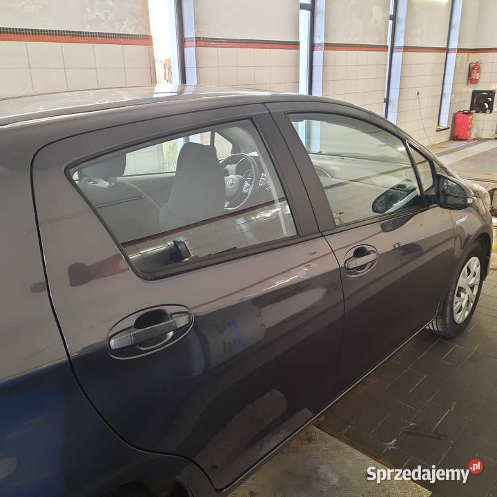 Toyota Yaris hybryda automat stan perfekcyjny Yaris Białystok sprzedam