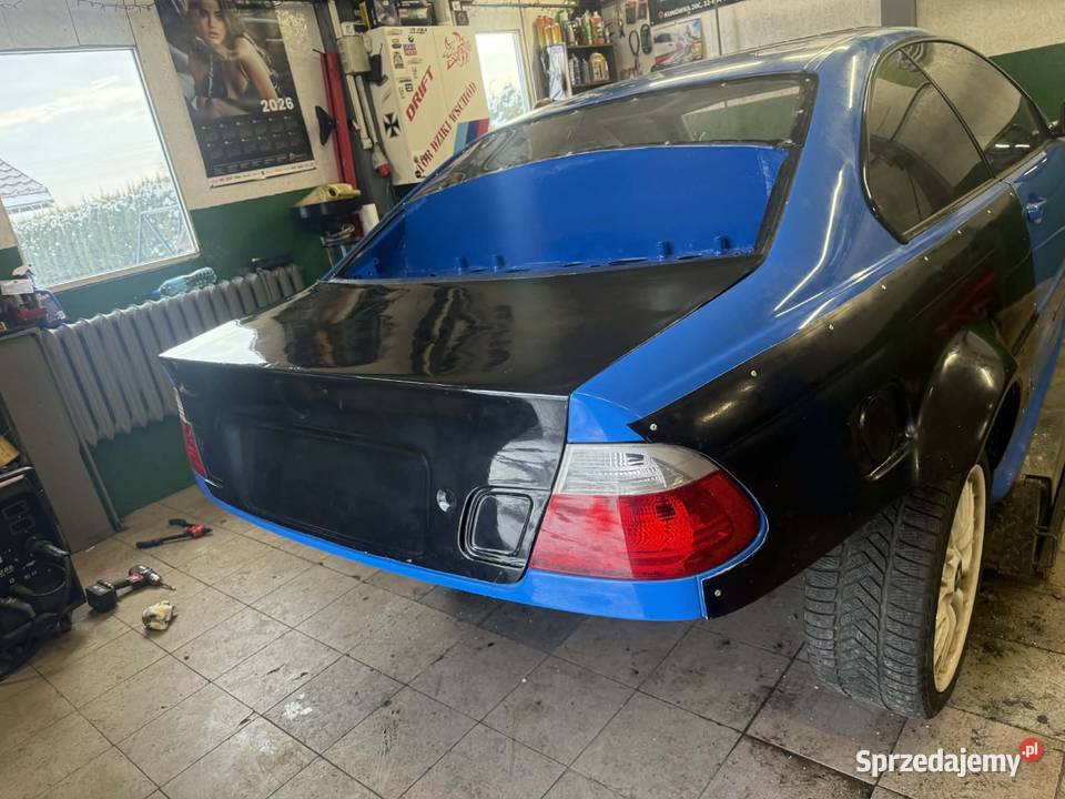 Klapa bagażnika e46 laminat Sanok sprzedam