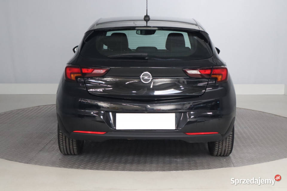 Opel Astra 12 Turbo manualna Zabrze