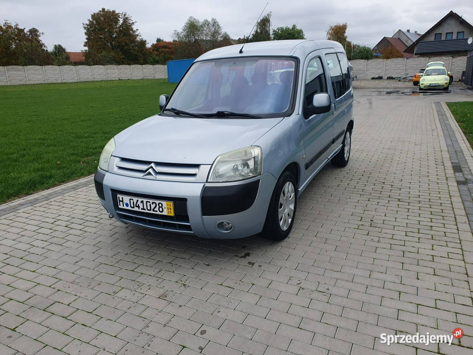 Citroen Berlingo 16 109 Benzyna Klima Tempomat Rok produkcji 2003 Strobice sprzedam
