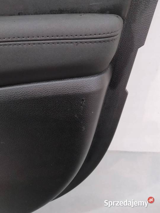 TAPICERKA BOCZEK PRAWY PRZÓD MASKOWNICA HARMAN