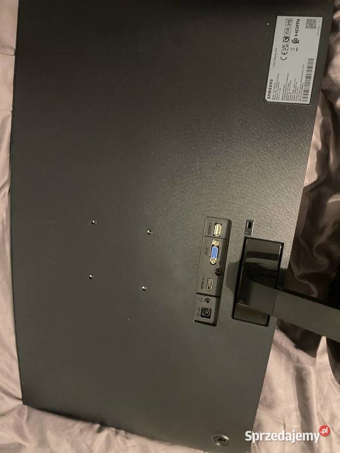 Zakrzywiony monitor Samsung o przekątnej 27 z pomorskie Malbork