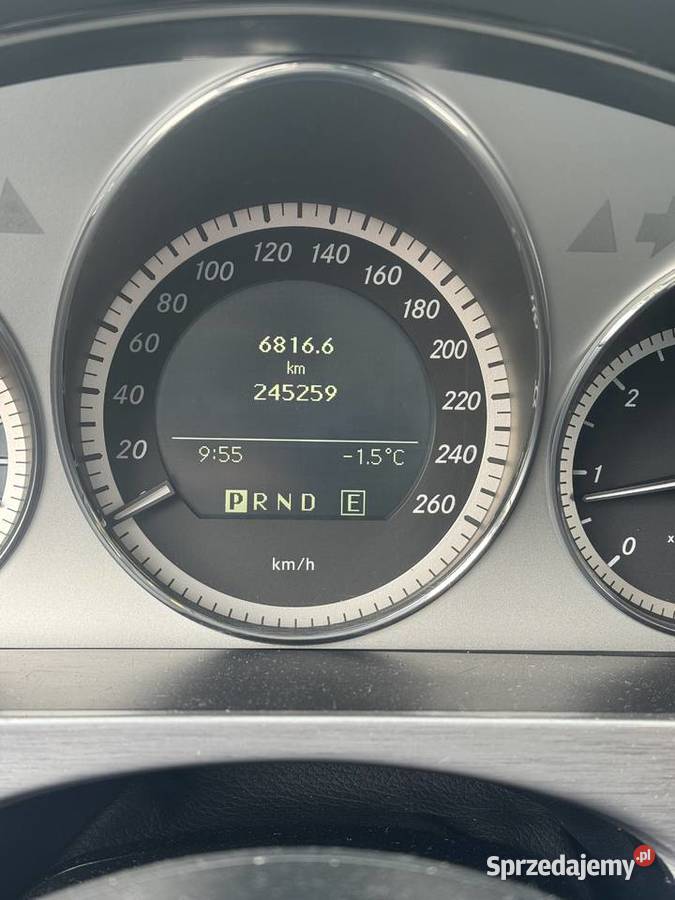 Na sprzedaż Mercedes GLK 220 CDI 4MATIC z 2011 Garbatka-Letnisko