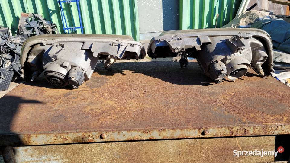 Lampy przednie Citroen Jumpy uszkodzone Łagów