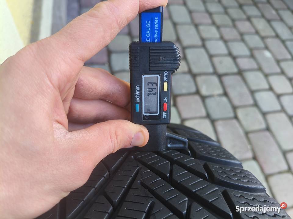 4 Opony zimowe KOMPLET PIRELLI 2156017 R17 75mm 60 Rzeszów