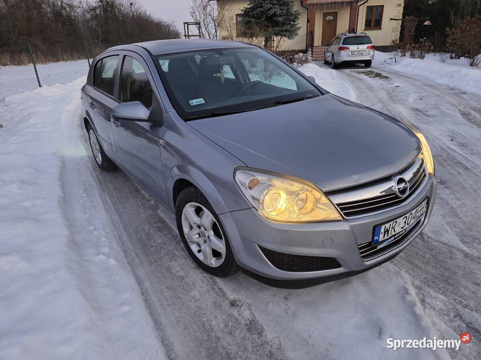 Opel Astra H 2007 6biegowa bez DPF nowy aku 155 centralny zamek mazowieckie sprzedam