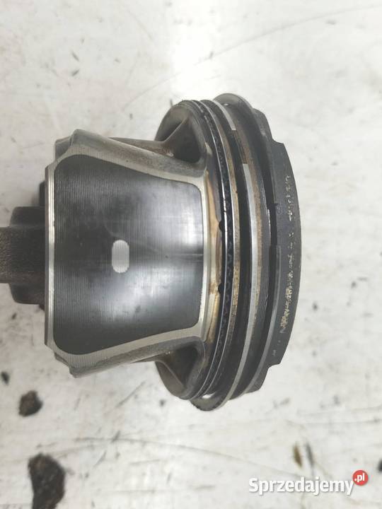 TŁOK KORBOWÓD 09 900 TCE Renault Clio III