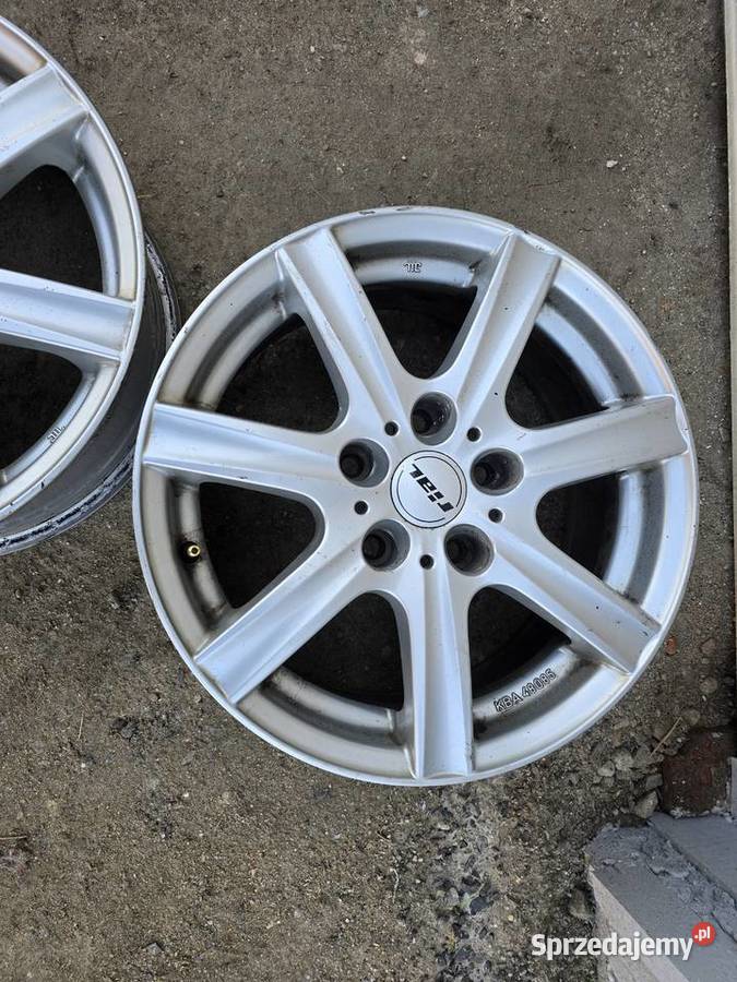 4 aluminiowe felgi R 16 7Jx16H2 ET34 BMW E 90 Średnica 16"