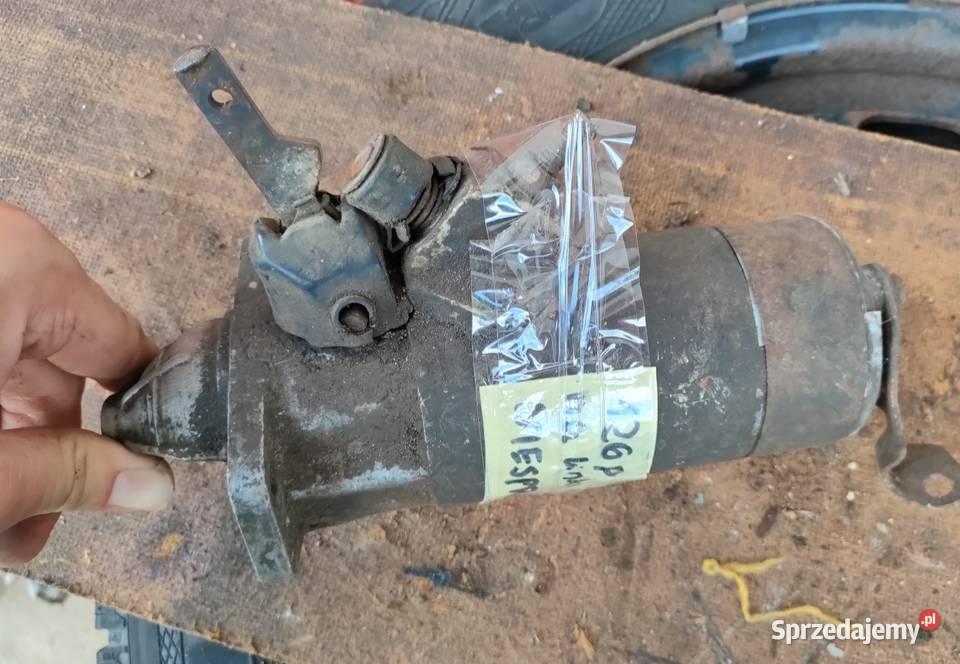 Rozrusznik Fiat 126p na linke osobowe małopolskie Wolbrom