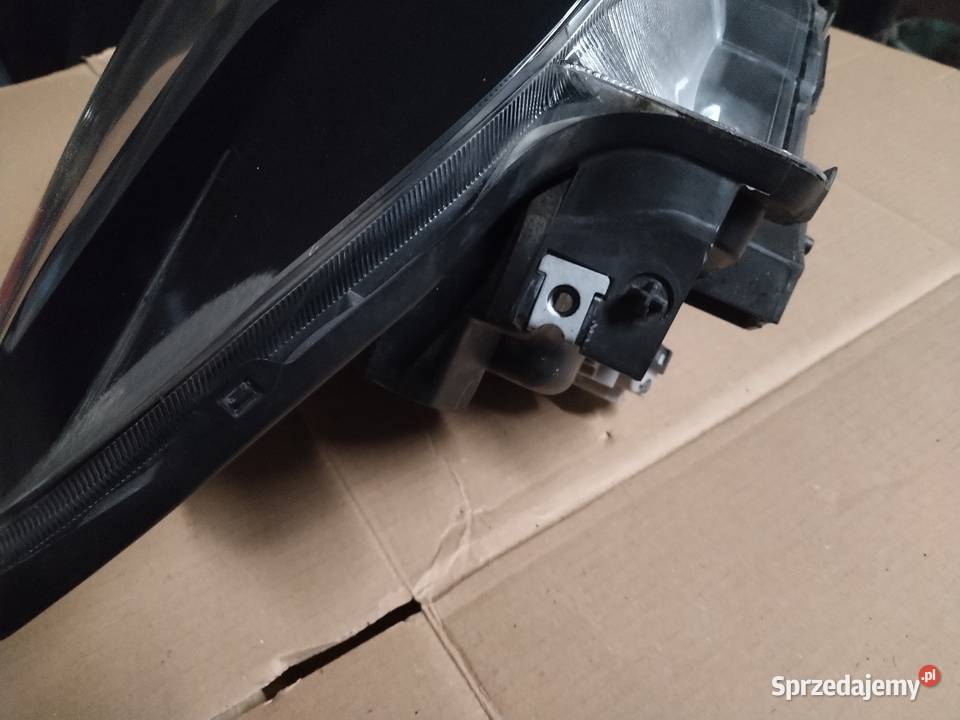 Lampa prawa Suzuki sx4 scross lift Białystok sprzedam