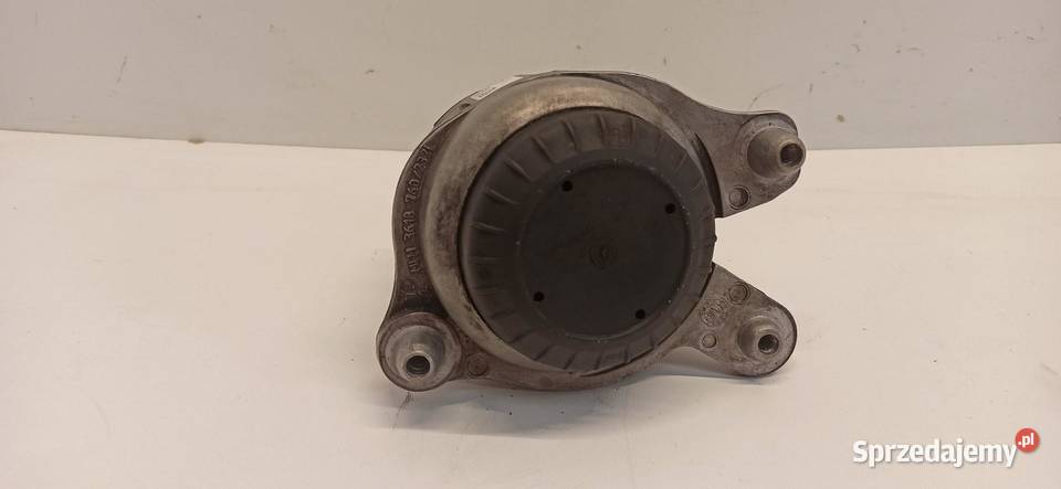MERCEDES W205 PODUSZKA SILNIKA A2052406617