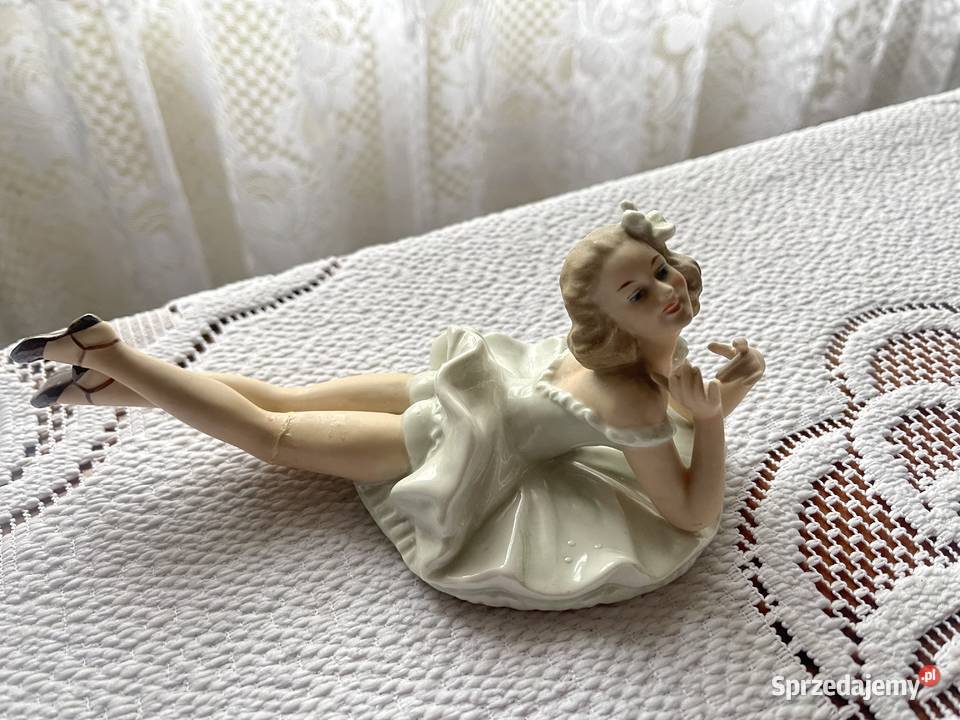 Figurka Wallendorf Baletnica w figlarnej pozie Antyki, Sztuka, Kolekcje wielkopolskie Jarocin