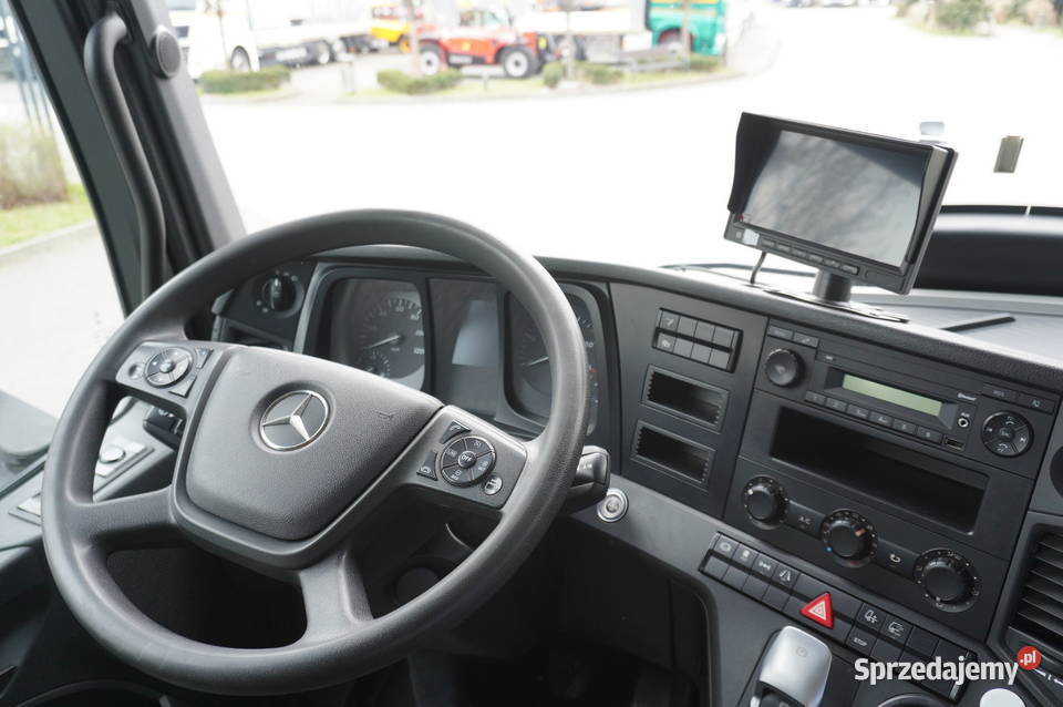 MercedesBenz Actros 1833 Firanka 18 EPAL 200 klimatyzacja Kraków