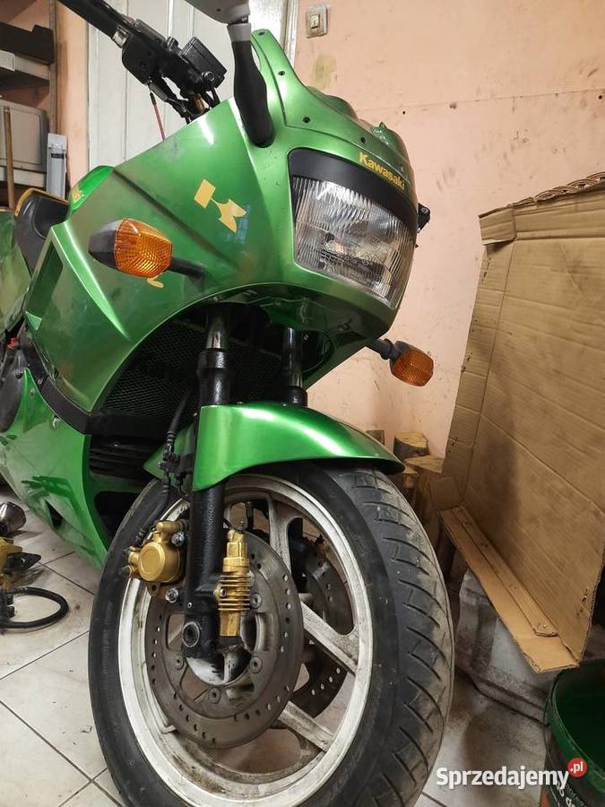 Kawasaki GPZ 600 części czasza siedzenie owiewki Jelenia Góra