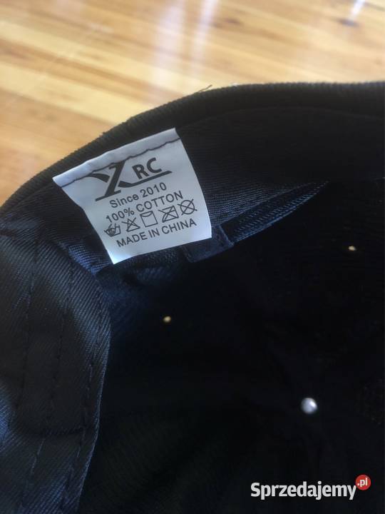 Czarna czapka z daszkiem Stssy Głogów sprzedam