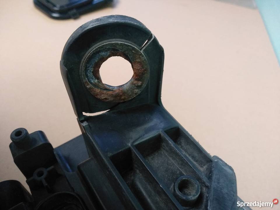 LAMPA PRAWY PRZÓD AUDI A6C6 2007R 4F0 941 004A Prawe Słońsk