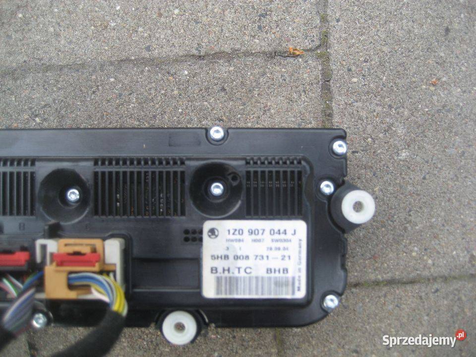 skoda octavia ii 2 0408r panel klimatyzacji Panele sterowania, przełączniki Rakoniewice