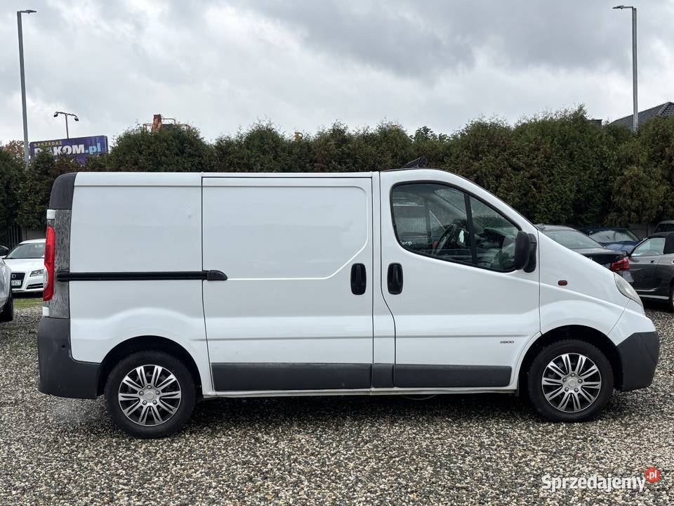 Opel Vivaro elektryczne szyby Paniówki sprzedam