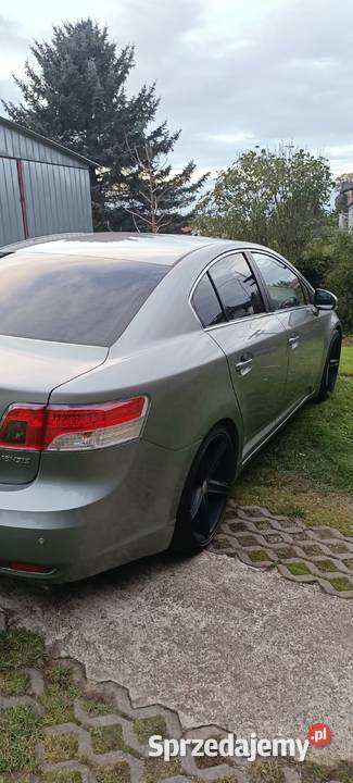 Toyota Avensis 2009 GAZ isofix Brzozów sprzedam
